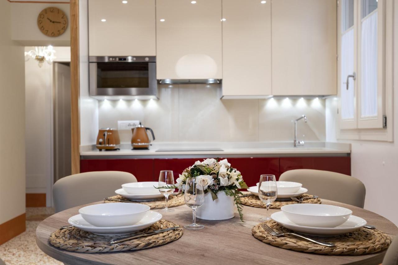 Rialto Sant'Aponal Prestige By Wonderful Italy Apartment Venice Exterior photo